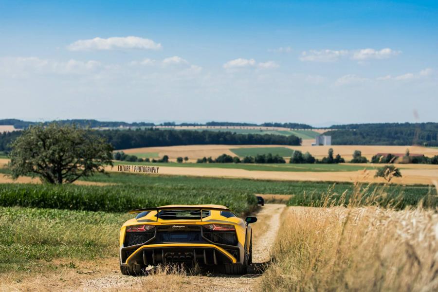  Lamborghini Aventador LP750-4 Superveloce 2015 года  (фото 37 из 49)
